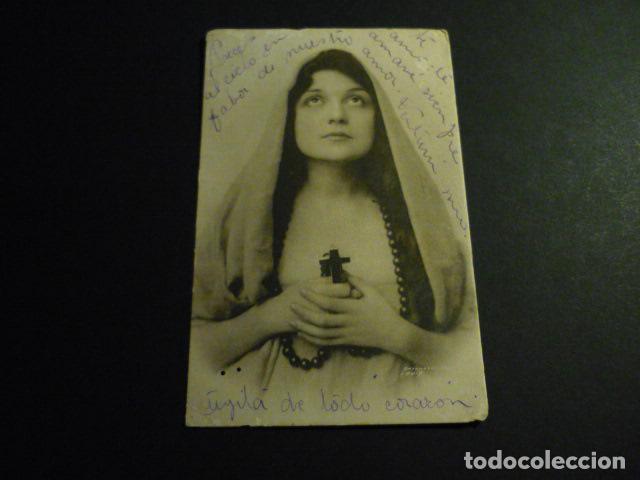 Postcards: MUJER REZANDO POSTAL