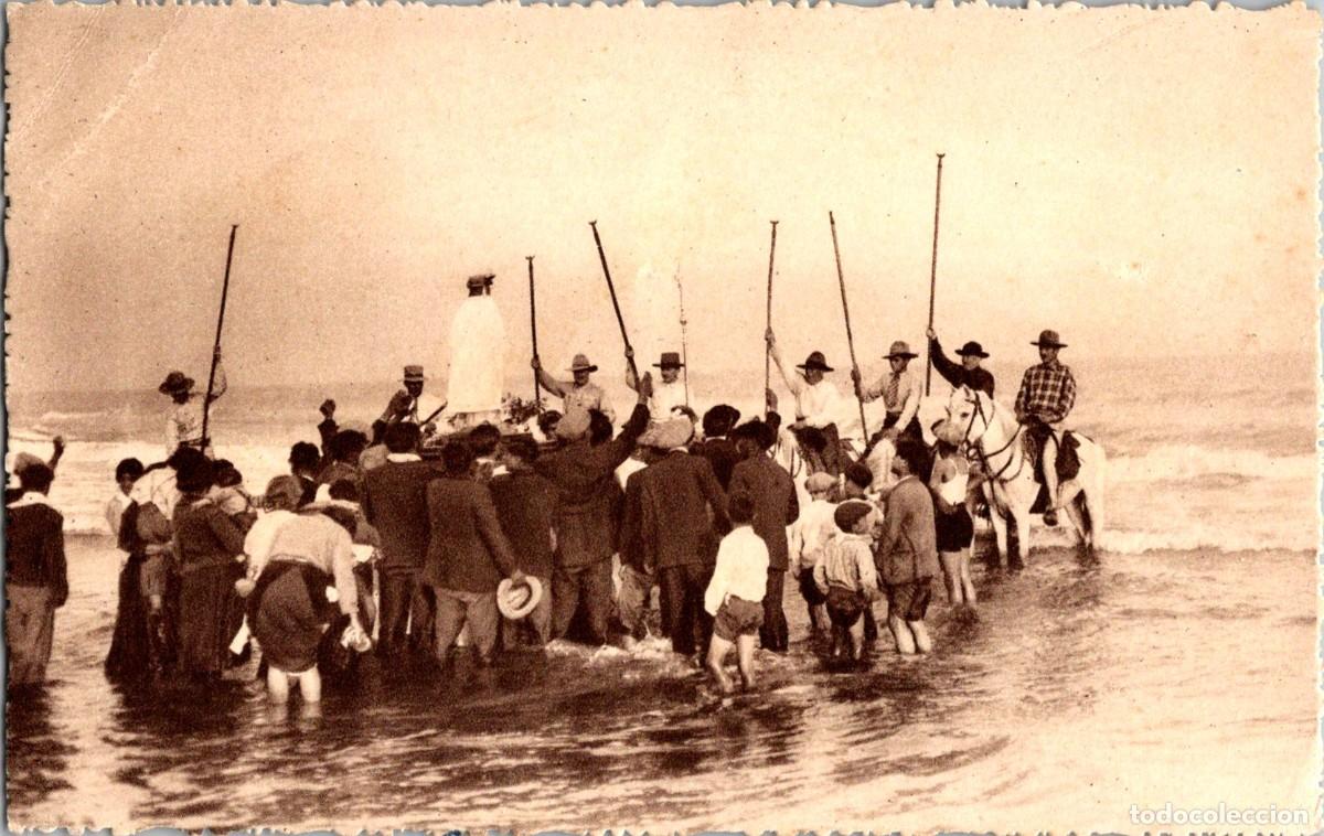 Postales: Santa Sara - Patrona de los Gitanos- Procesi&oacute;n en el mar -24 de Mayo - Photo George n&ordm; 556 - 140x89m