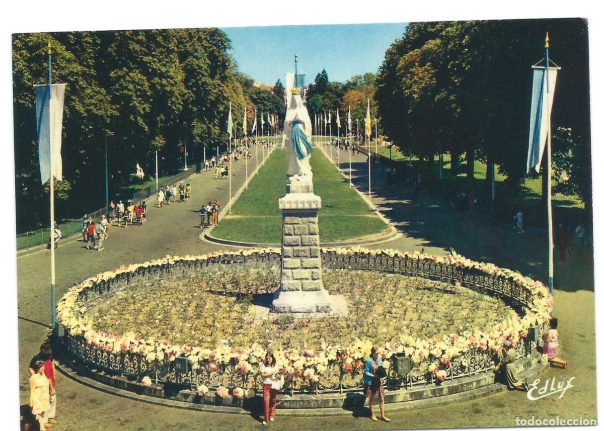 Postales: LA VIERGE COURONNEE / THE CROW VIRGIN.- LOURDES - FRANCIA