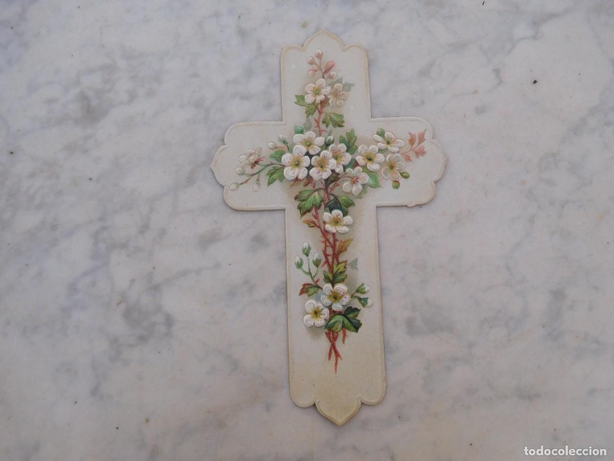 Postcards: Estampa antigua cruz con flores troquelada
