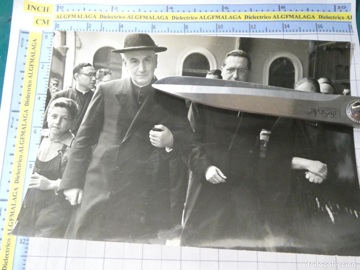 Postais: FOTO FOTOGRAF&Iacute;A RELIGIOSA. A&Ntilde;OS 50. CARDENAL HERRERA ORIA. FOT&Oacute;GRAFO ARENAS M&Aacute;LAGA. 273
