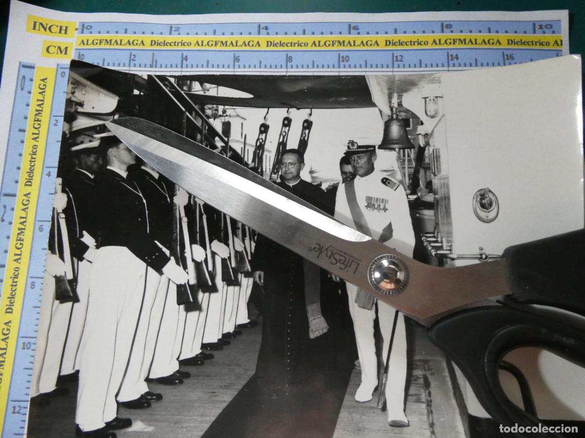Postales: FOTO FOTOGRAF&Iacute;A RELIGIOSA. A&Ntilde;OS 50. M&Aacute;LAGA PUERTO ALMIRANTE ARMADA ESPA&Ntilde;OLA. OBISPO 279