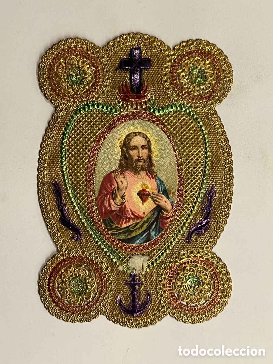 Postales: ESTAMPA Bordada. Sagrado Coraz&oacute;n de Jes&uacute;s.. con reflejos met&aacute;licos y dorados. (fin Siglo XIX)
