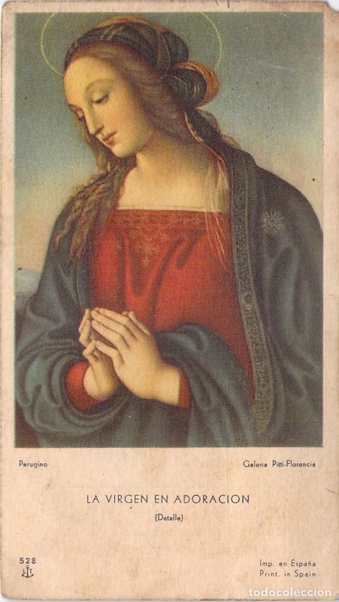 Cartes Postales: Estampa de Primera Comuni&oacute;n de Barcelona con Virgen en Adoraci&oacute;n