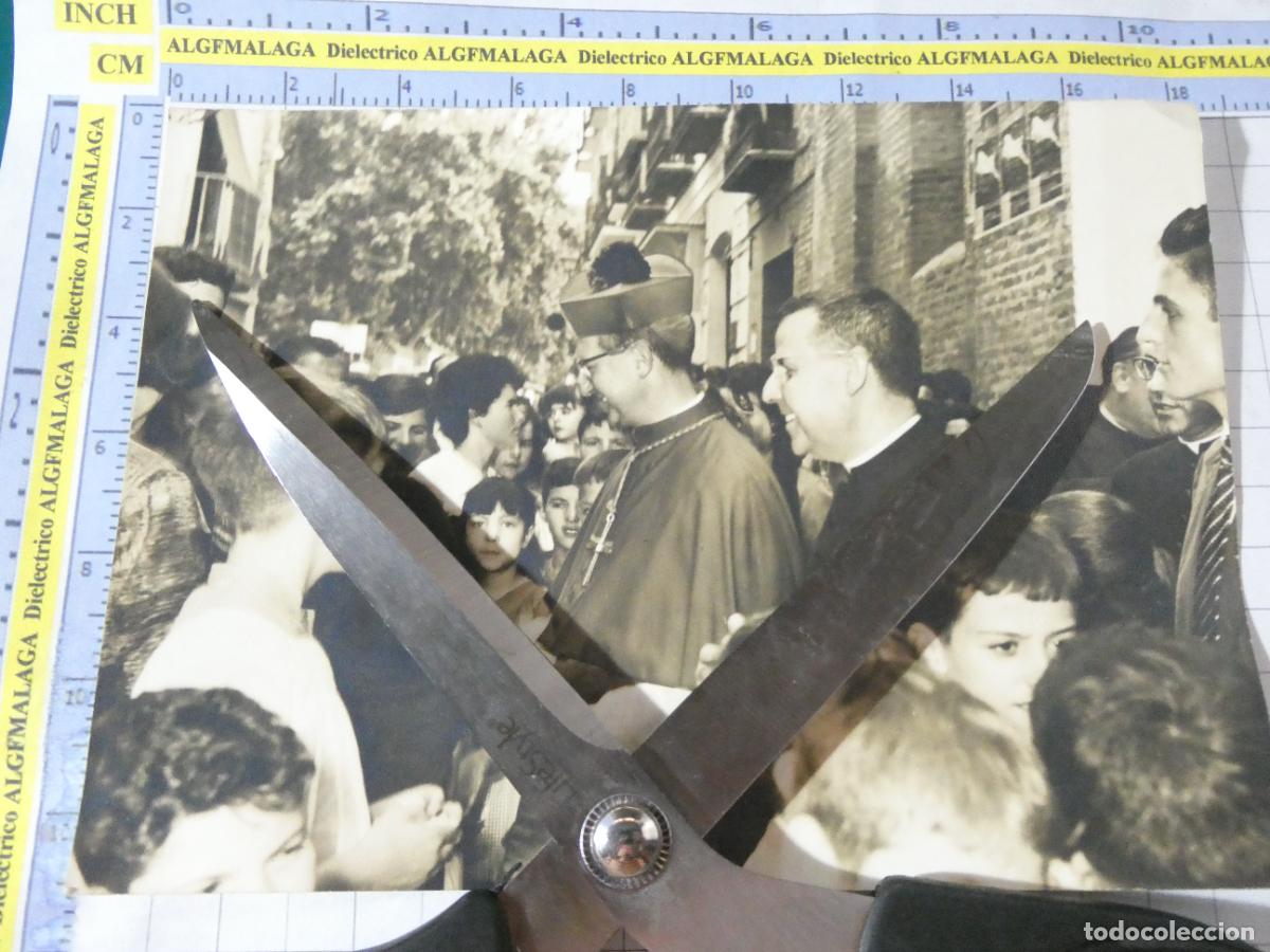 Postales: FOTO FOTOGRAF&Iacute;A RELIGIOSA. ARZOBISPO GRANADA Emilio Benavent Escu&iacute;n. OBISPO M&Aacute;LAGA. 225