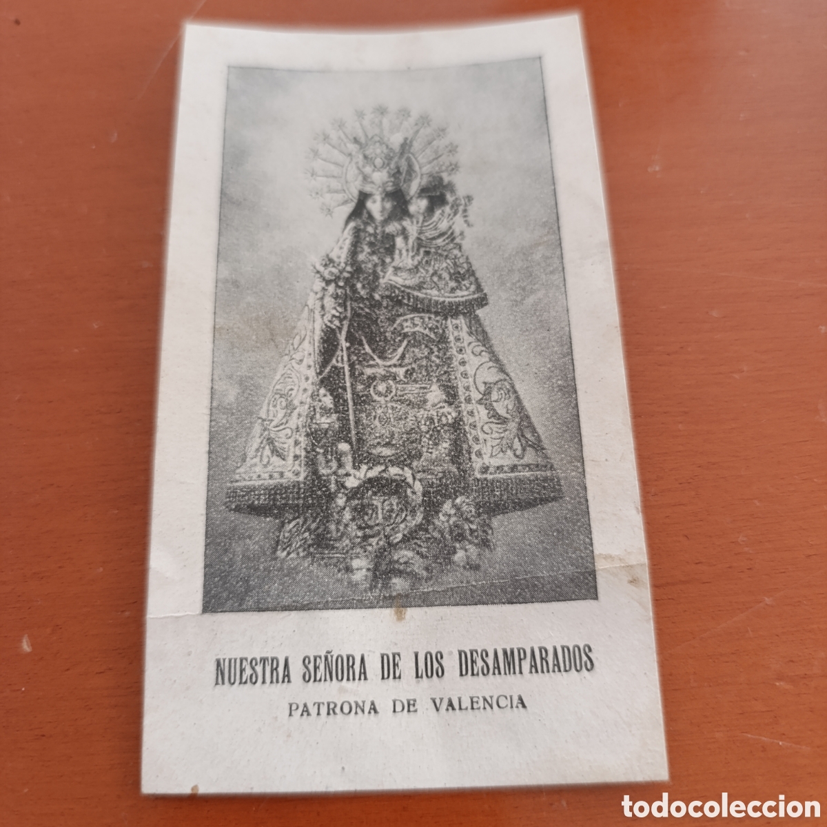 Postcards: estampa religiosa antigua que representa a la Virgen de los Desamparados, la patrona de Valencia