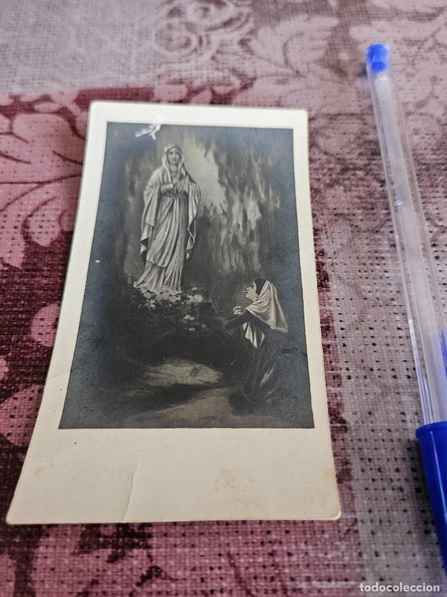 Postales: Antigua Estampa Religiosa Que Muestra La Aparici&oacute;n De Nuestra Se&ntilde;ora De Lourdes A S. Bernadette.