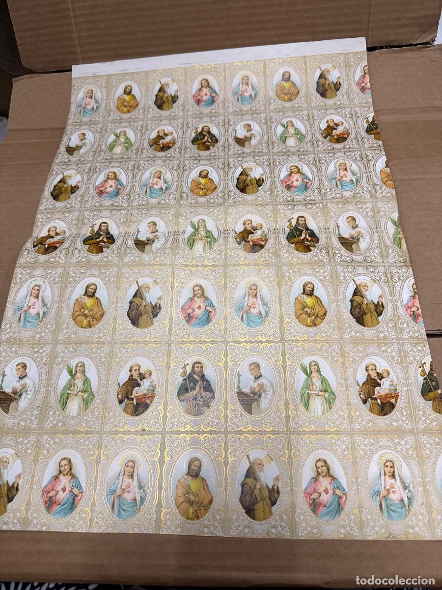 Postales: Antigua lamina con varios recordatorios o estampas religiosos o santos. A&ntilde;os 40. Sin cortar