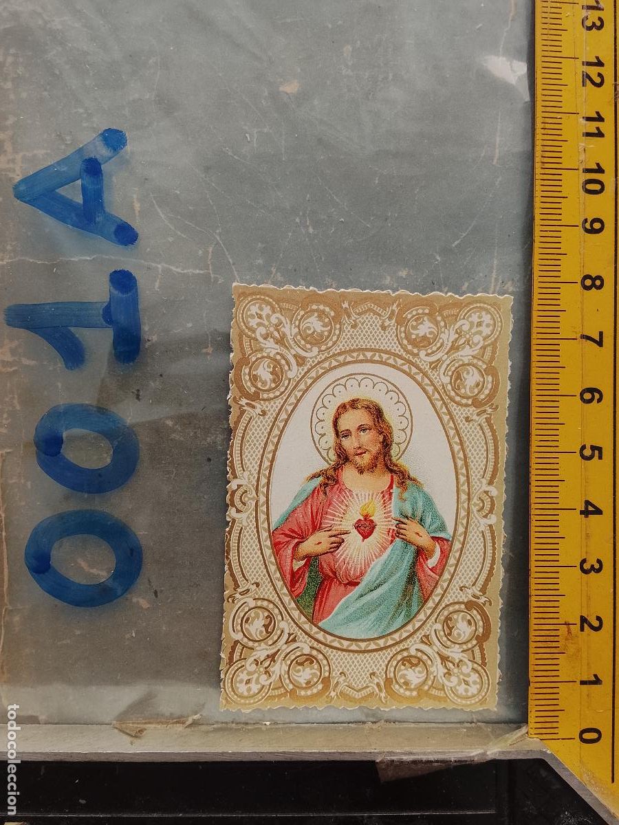 Postales: ANTIGUA ESTAMPA TROQUELADA RELIGIOSA CROMO LITOGRAFIA MODERNISTA SANTORAL - CRISTO SAGRADO CORAZON