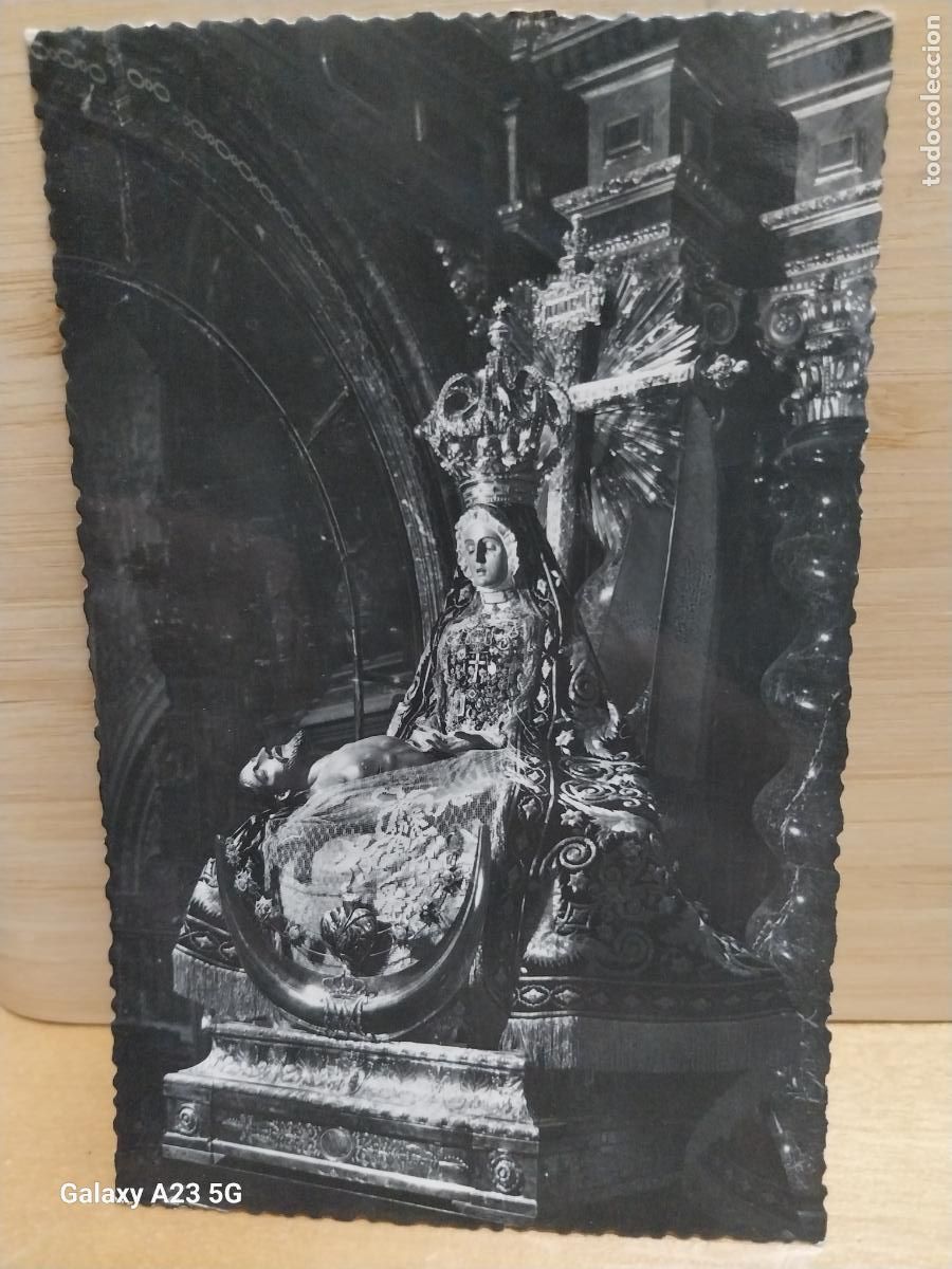 Postales: VIRGEN NTRA SRA ANGUSTIAS GRANADA ED HELIOTIPIA 108 CIRCULADA A&Ntilde;O 1951