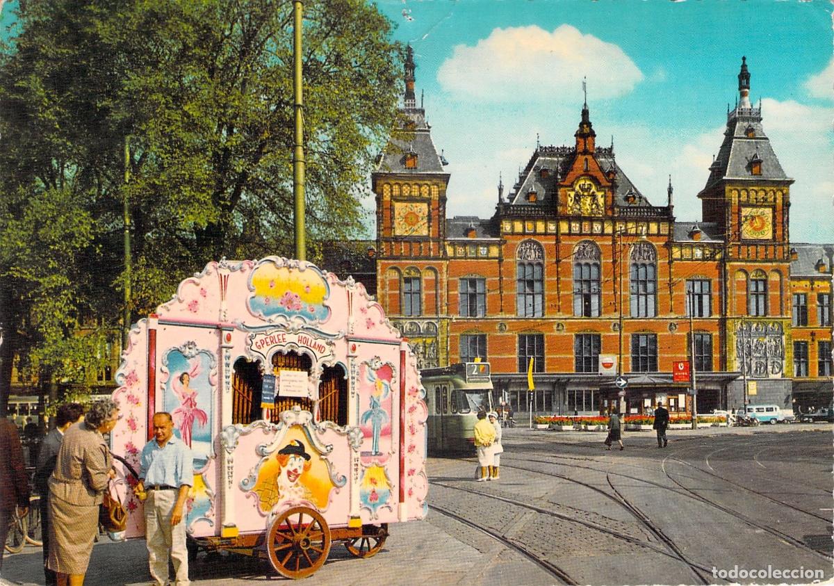 Postkarten: Postal de la Estaci&oacute;n Central de &Aacute;msterdam con Organillo Callejero