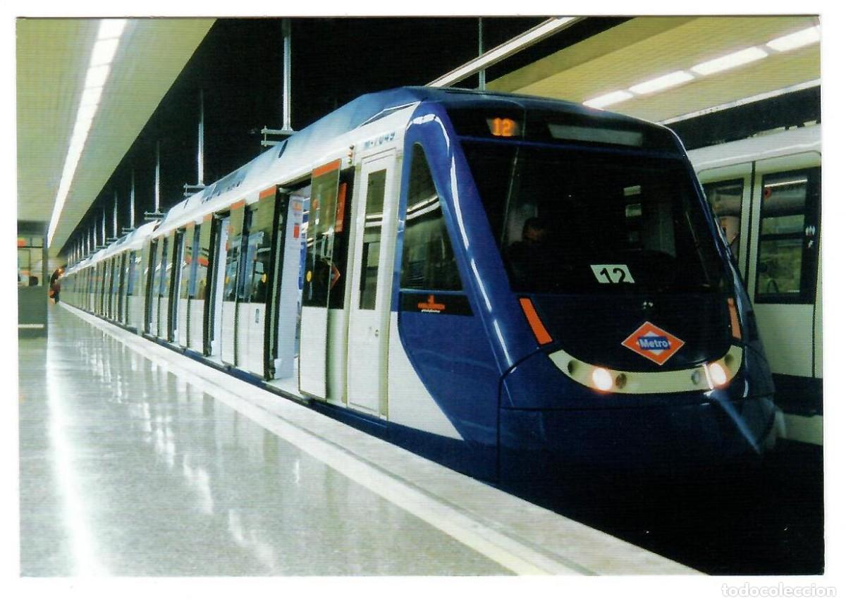 Postales: Metro de Madrid, coche serie 7000. Estaci&oacute;n de Fuencarral, 2002. Ed. Eurofer, 926. Sin escribir.