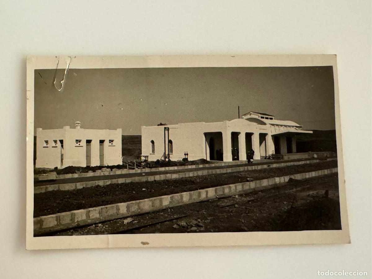 Postales: ESTACION DEL FERROCARRIL - LUGAR SIN IDENTIFICAR - FOTOGRAFIA TIPO POSTAL ANTIGUA -(116.419)