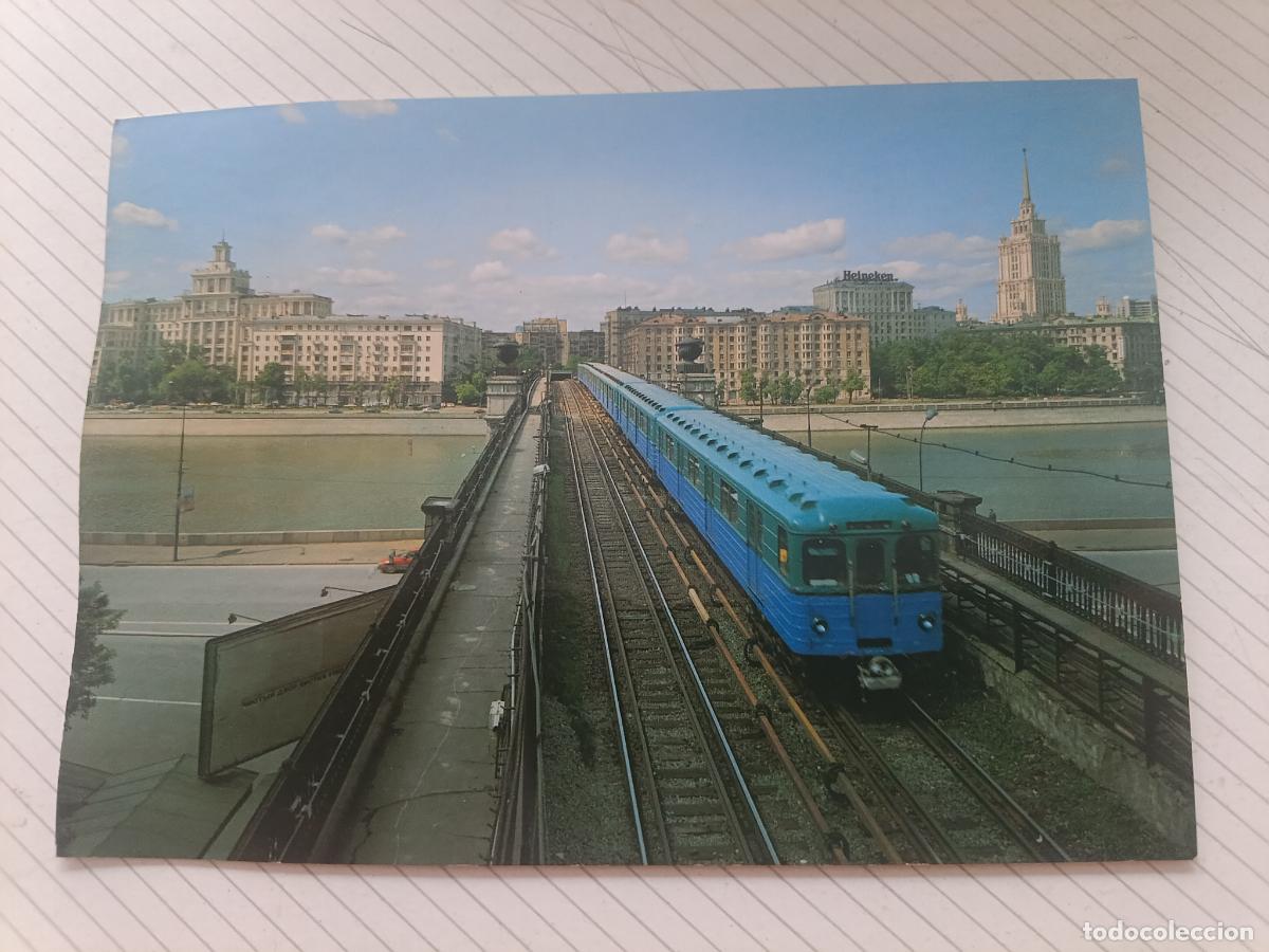 Postales: Metro de Mosc&uacute;, Rusia