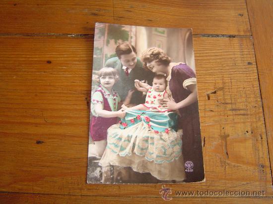 Postcards: Antigua postal Familiar.