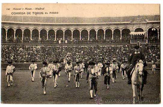 Postales: 122 Hauser y Menet.- Madrid. Corrida de Toros. El paseo. - Foto 1