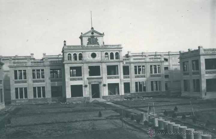 Postales: Postal tabacalera Tarragona - fachada edificio principal en construccion 1927 - Foto 1