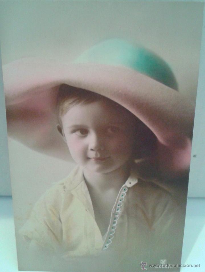 Postais: PRECIOSA POSTAL ANTIGUA A COLOR  DE NI&Ntilde;O COM SOMBRERO DEL A&Ntilde;O 1910
