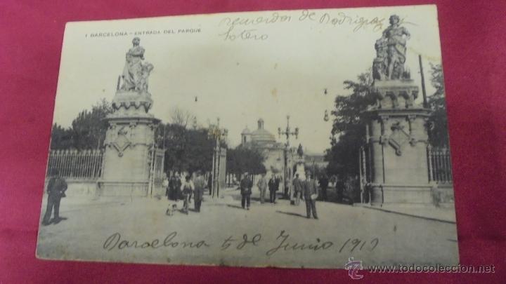 Postales: TARJETA POSTAL. BARCELONA - ENTRADA DEL PARQUE. - Foto 1