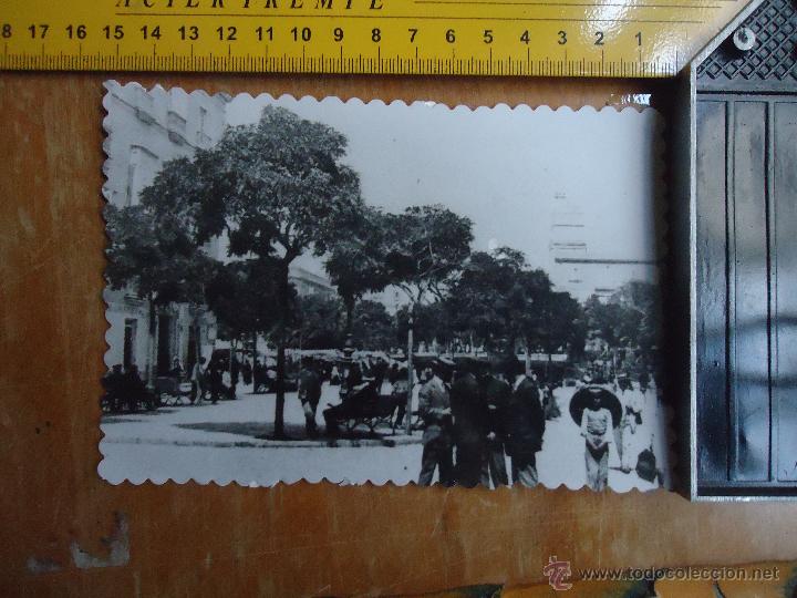 Postkarten: antigua postal reproduccion esquina del bar la marina antes de construir correos , cadiz
