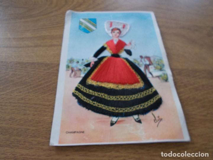 Postales: POSTAL BORDADA DE UNA MUJER CON TRAJE REGIONAL . ELSA