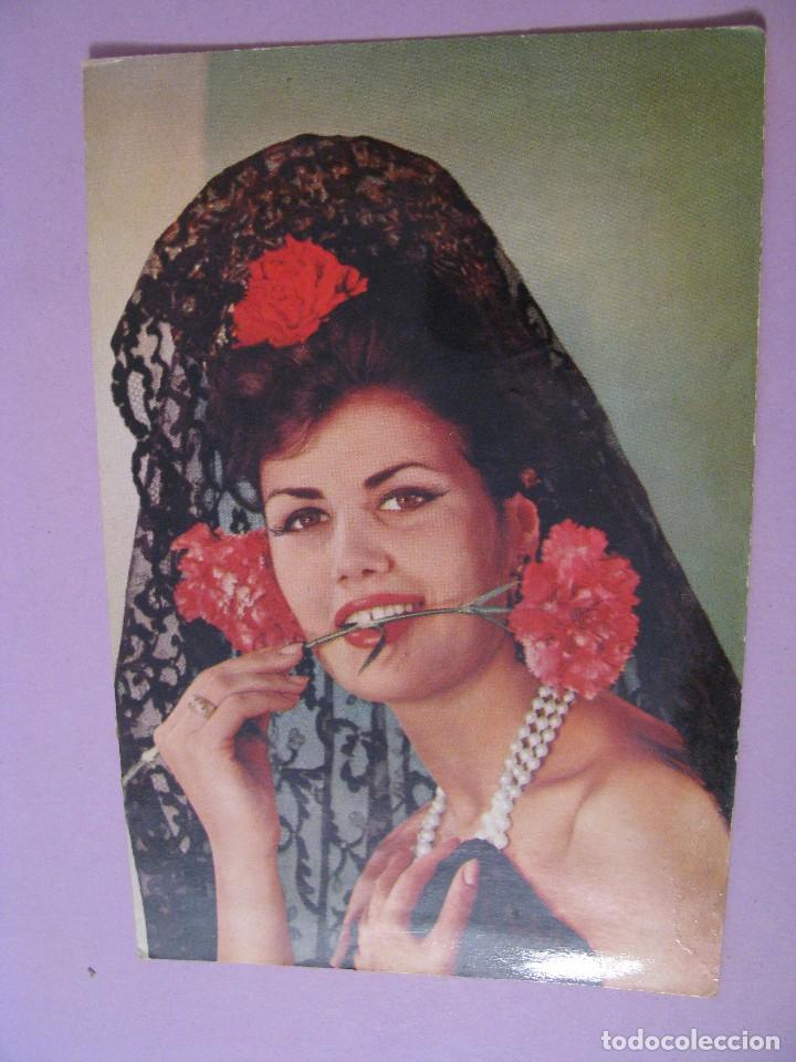 Postales: POSTAL MUJER ESPA&Ntilde;OLA CON MANTILLA. ED. RAKER. POSTAL DESPEGADA. VER FOTOS.