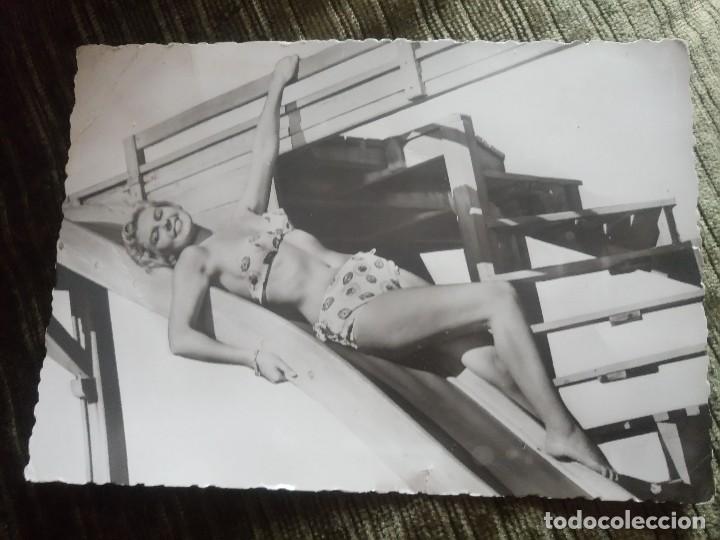 Postales: POSTAL. CHICA EN BA&Ntilde;ADOR. - Foto 1