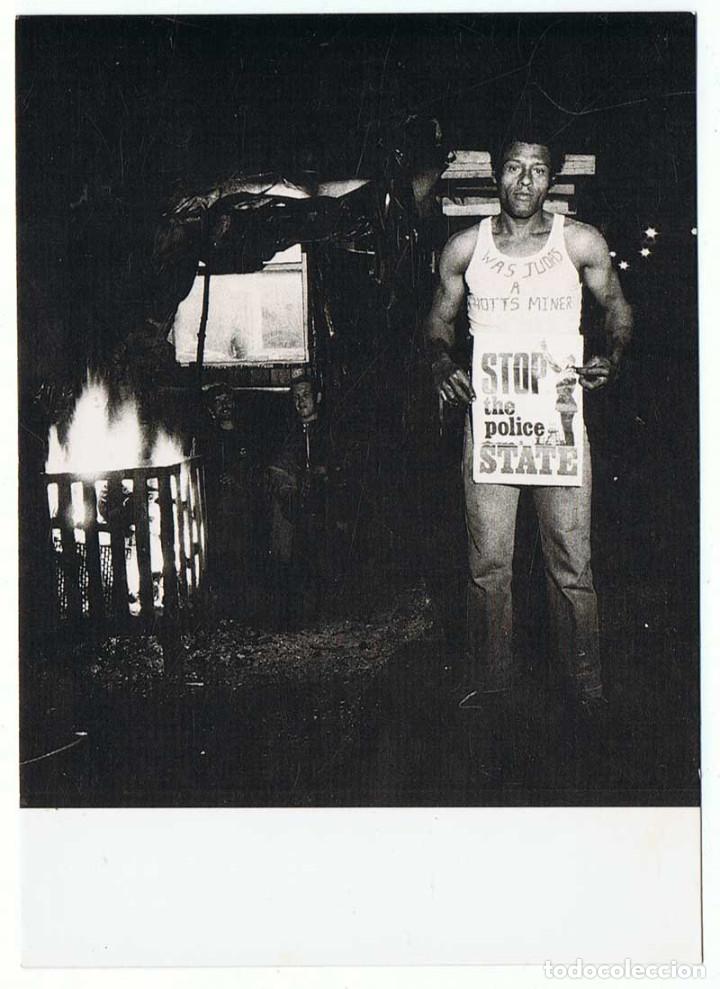Postcards: Postal Night time picket. Photograph by Howard Sooley. Sin circular