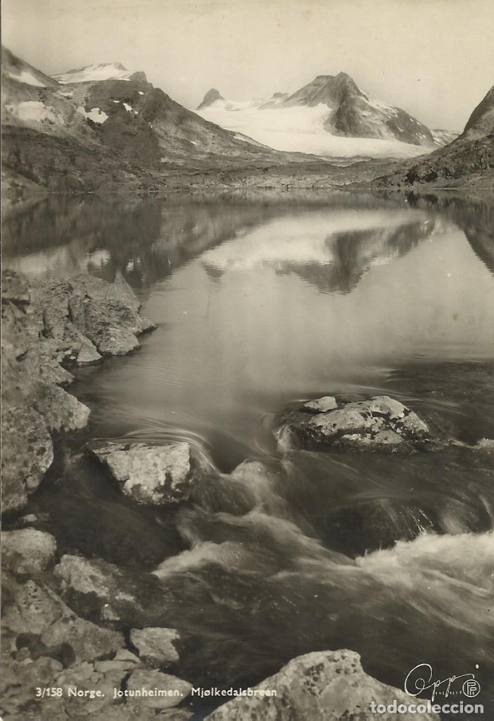 Cartoline: Postal Norge. Noruega. Jotunheimen. Mjolkedalsbreen. 3/158. 9x14 cm. A&ntilde;os 30.