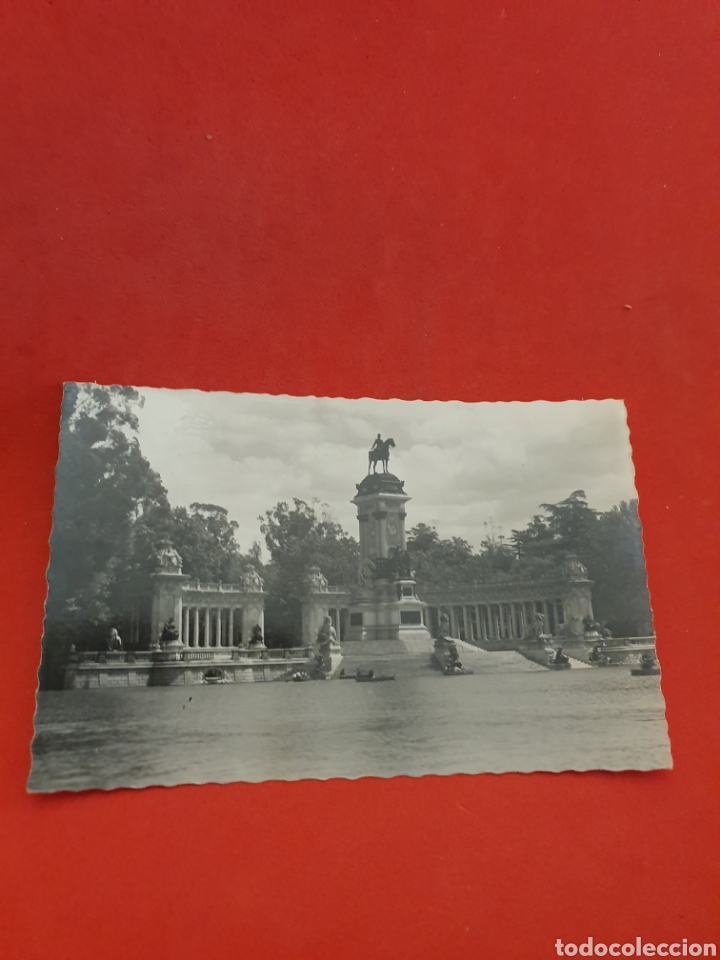 Postales: Madrid.Parque del Retiro.Circulada. - Foto 1