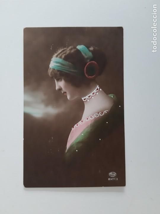 Postais: POSTAL ANTIGUA MUJER