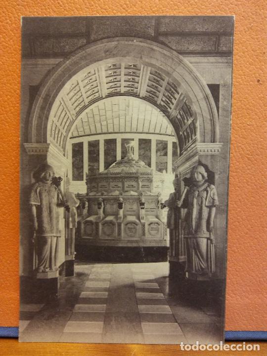 Postales: EL ESCORIAL. P&Oacute;RTICO AL PANTE&Oacute;N DE PARVULOS. BONITA POSTAL. SIN USAR
