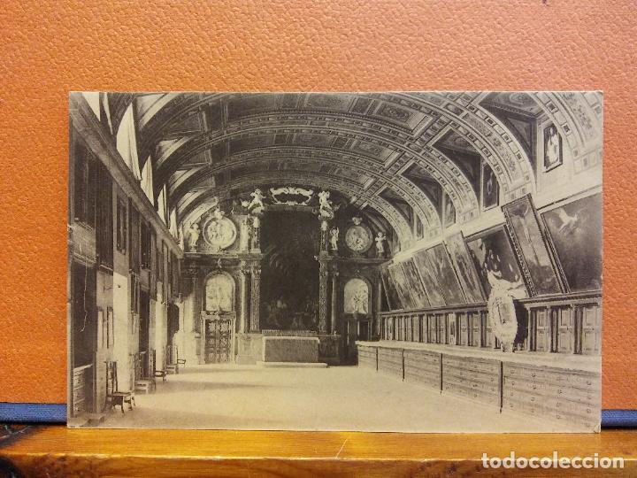Postales: EL ESCORIAL. SACRIST&Iacute;A. BONITA POSTAL. SIN USAR