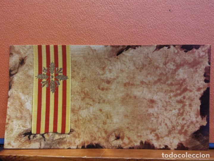 Postales: TARJETA DE FELICITACI&Oacute;N. BANDERA CATALUNYA. MUY BONITA. UNA HOJA. SIN USAR.