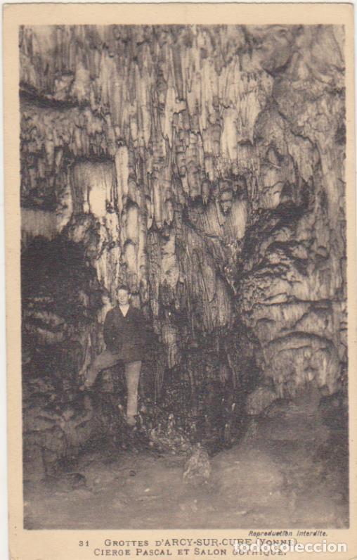 Cartoline: Foto-Postal Francesa. Grottes D&acute;Arcy-sur-Cure. Franqueado y fechado 1913?