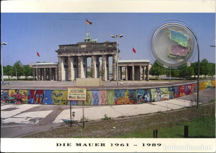 Postales: TROZOs DEL MURO DE BERL&Iacute;N EN POSTAL en CAPSULA NUMERADA - Foto 1