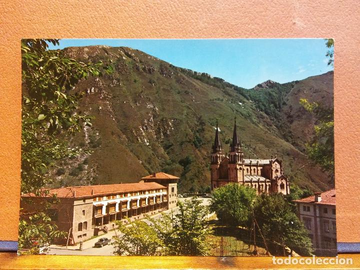 Cartes Postales: COVADONGA, ASTURIAS. LA BAS&Iacute;LICA. BONITA POSTAL. SIN USAR
