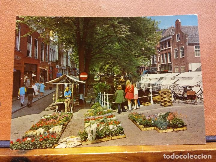 Cartes Postales: DELFT. BLOEMENMARKT. BONITA POSTAL. CIRCULADA