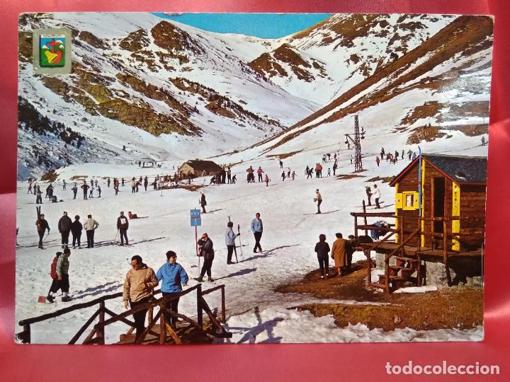 Cartoline: Postal n&ordm; 1363 Nuria, Pirineu Catal&agrave;. Alt. 1985. Pistes de neu. Comercial escudo de oro. Postal-801