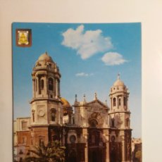 Postales: POSTAL CÁDIZ LA CATEDRAL ARQUITECTURA ESPAÑA AÑOS 70 EDIFICIOS COCHES