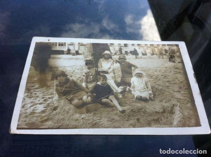 Cartoline: POSTAL NO ESCRITA. GRUPO DE BA&Ntilde;ISTAS. PLAYA