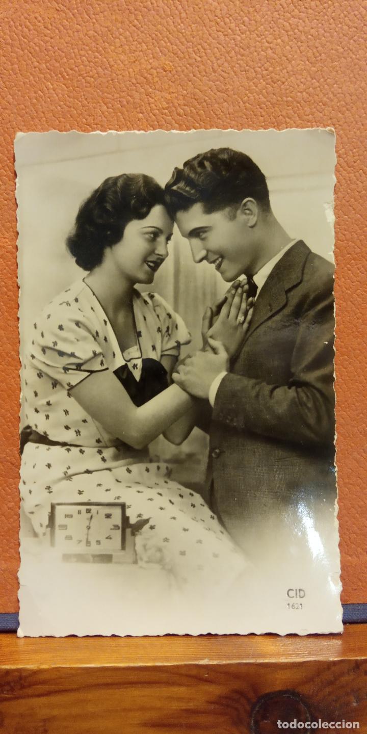 Postais: AMOR. PAREJA DE ENAMORADOS. BONITA POSTAL. CIRCULADA