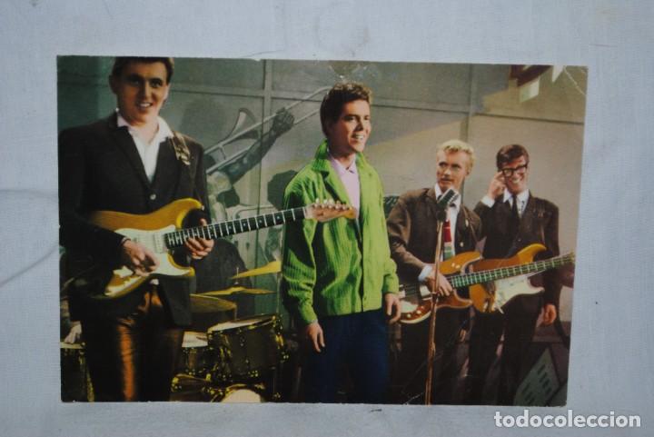 Postales: CLIFF RICHARD , Y THE SHADOWS . - Foto 1