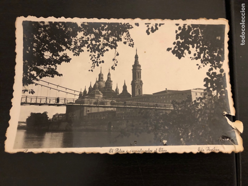 Cartes Postales: Antigua tarjeta postal blanco y negro, El Pilar, pasarela sobre el Ebro (L21)