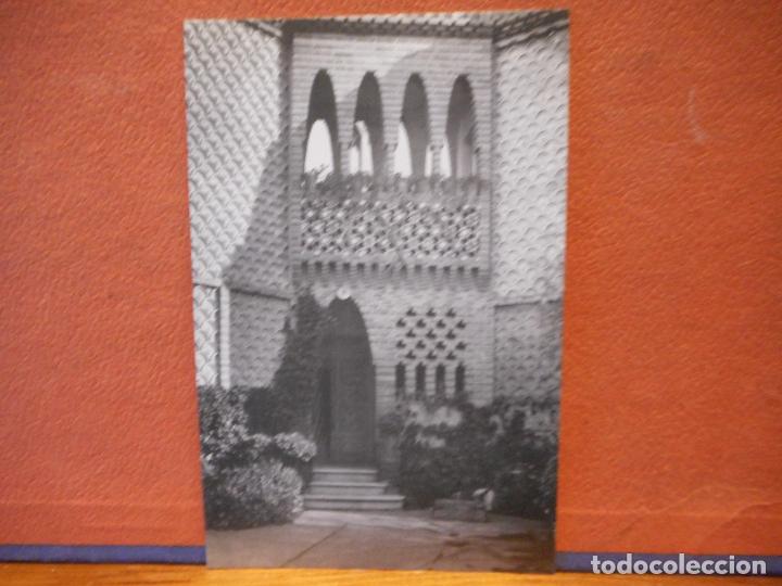 Postais: PORTERIA DE LA FINCA G&Uuml;ELL. EL MUNDO CATALUNYA.