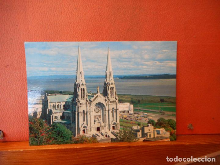 Postales: POSTAL DE SAINT-ANNE-DE-BEAUPRE,QUE.LA BASILIQUE. - Foto 1