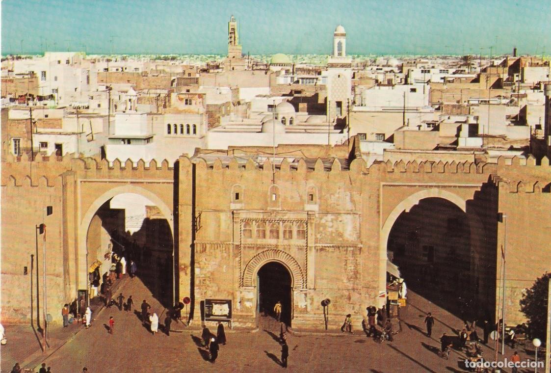 Postales: 335 Sfax - Entr&eacute;e de la M&eacute;dina - Foto 1