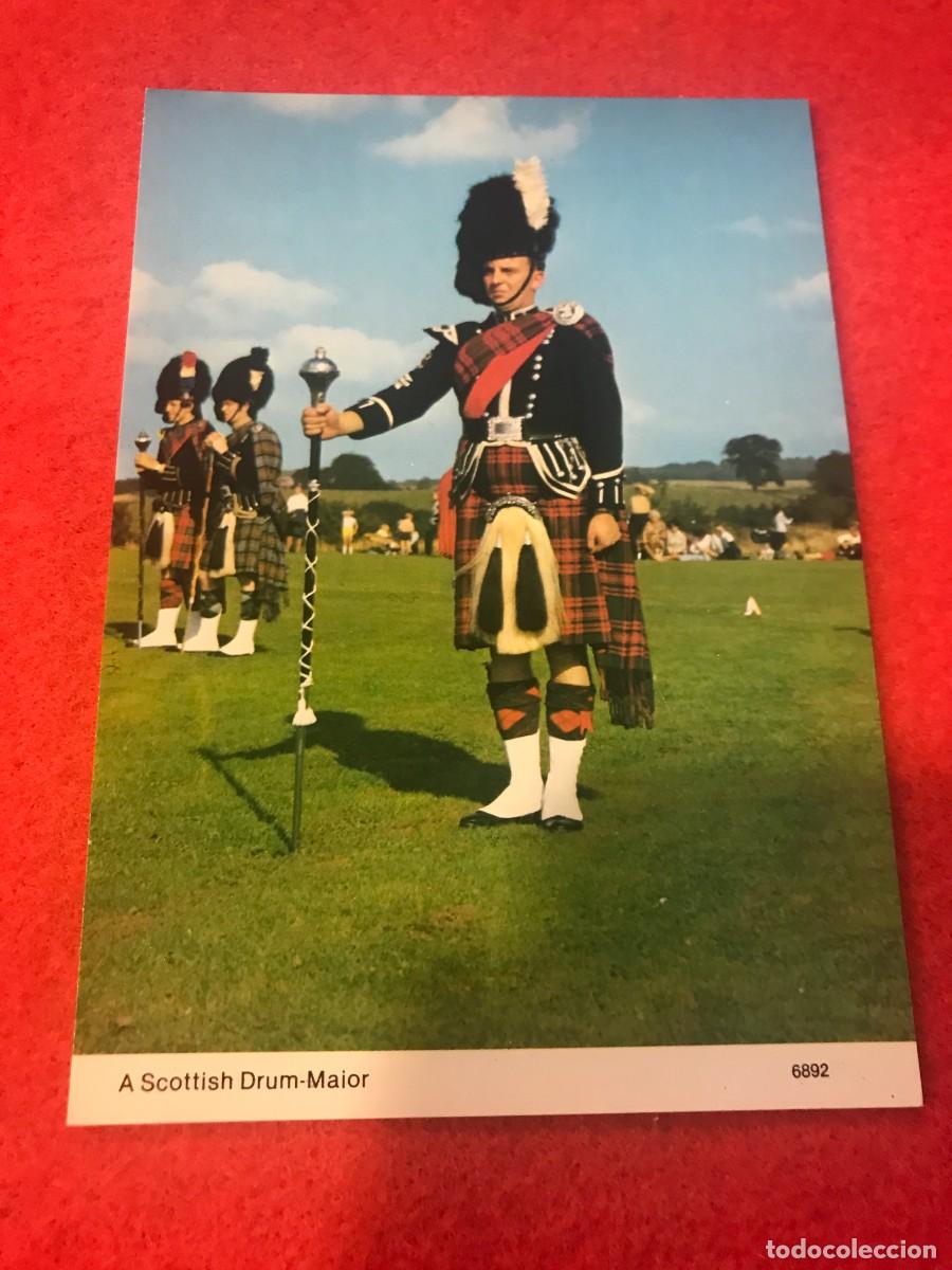 Cartes Postales: POSTAL. A SCOTTISH DRUM-MAIOR. SCOTLAND.
