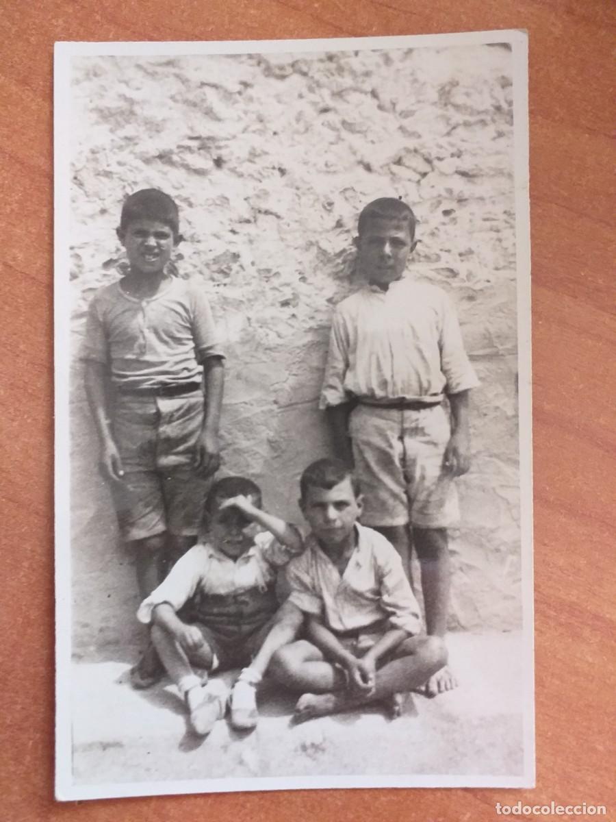 Postcards: POSTAL REFLEJANDO GRUPO DE NI&Ntilde;OS