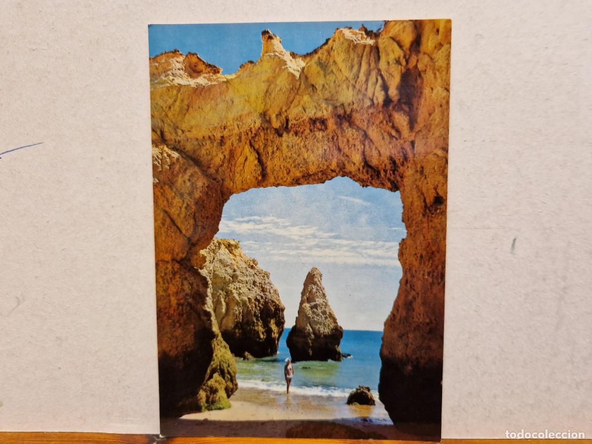 Cartes Postales: BONITA POSTAL SIN CIRCULAR. ALGARVE. PRAIA DA ROCHA- ARCO DO TRIUNFO